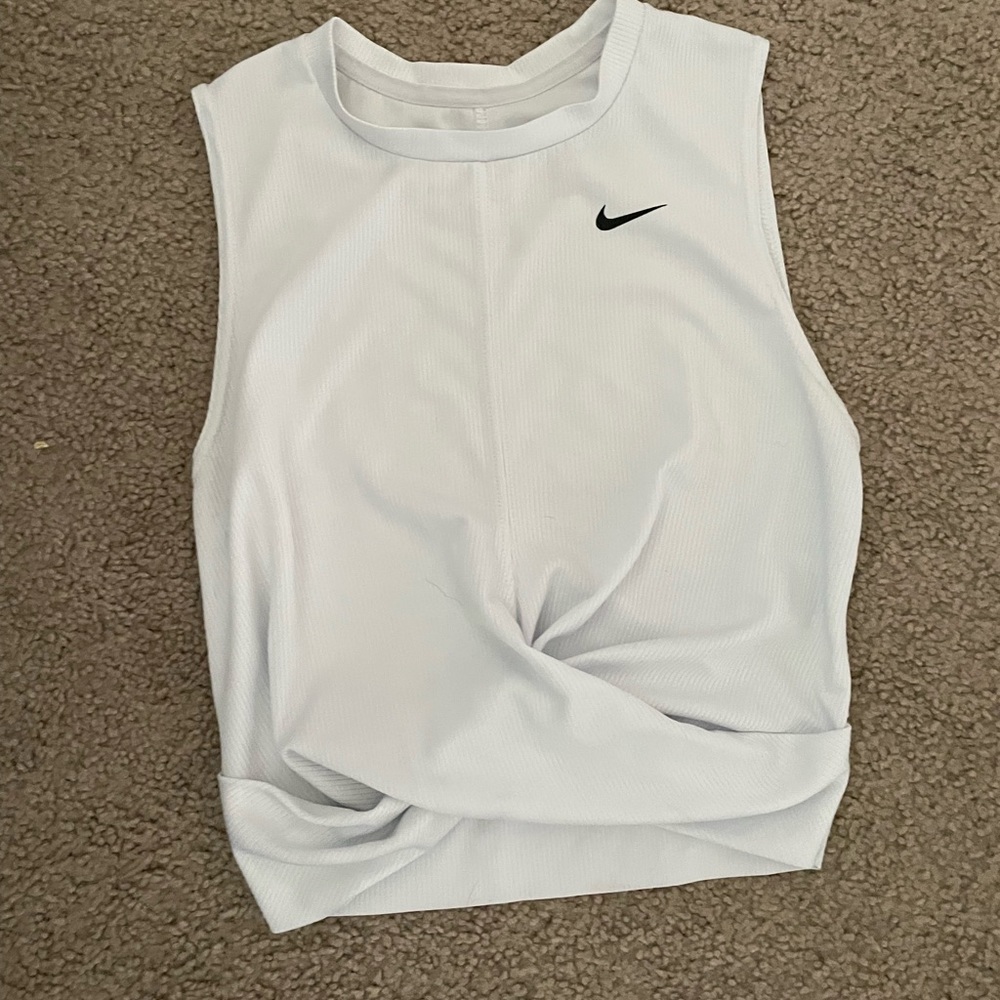 Nike workout top